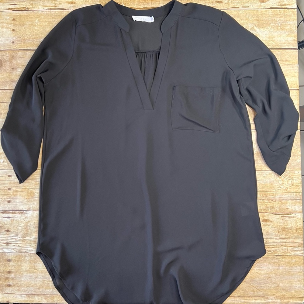 Lush Black V-Neck Roll Tab Sleeve Tunic‎ Blouse Top T10934-001 Mens Small